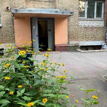 Сдам 2 ком.кв. 15 мин.пешком м.Масельского ул.Мира.