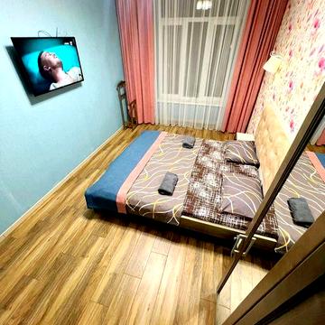 Сам центр. На місяць/два. ВЛАСНИК