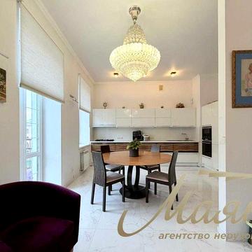 Оренда 4-к квартири, Золоті Ворота, 200м², Центр, Київ