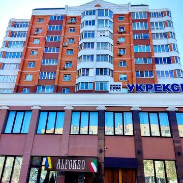 Оренда елітної трьокімнатної квартири , р-н Градецький