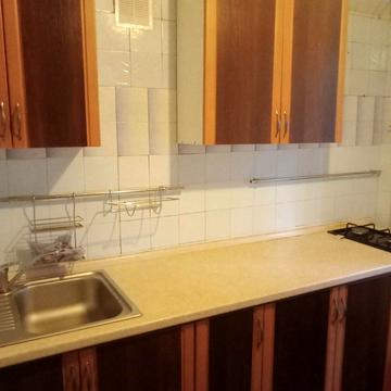 Вишгородська вул., 38