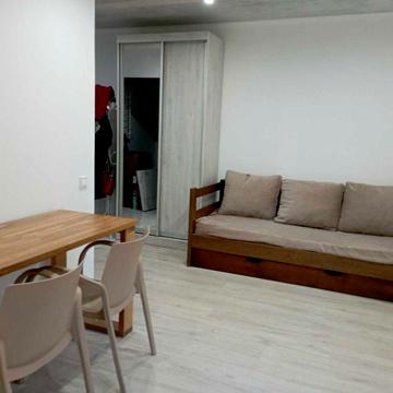 Продаж трьох кімнатної квартири