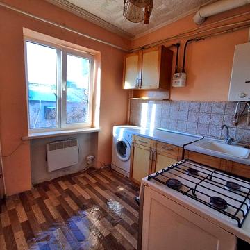 Продаж  2 кімнатної квартири від власника в центрі міста.