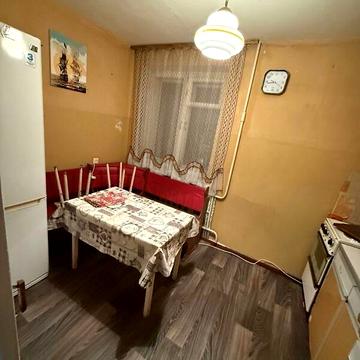 Довгострокова оренда 2к Квартира Варненська вулиця