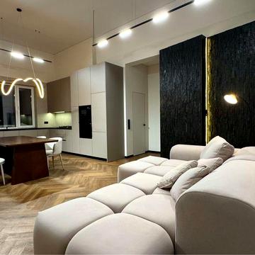 Продаж котеджу з Авторським ремонтом