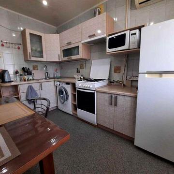 Сдам 2-к квартиру проспект Александра Поля Центр