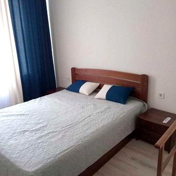 Оренда просторої 3-кімнатної квартири з ремонтом на Поділлі