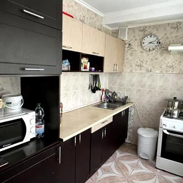 Ірини Бекешкіної вул. (Генерала Карбишева), 8