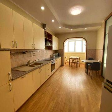 Оренда 3к на Печерську, Палац України, Ковпака, Тютюнника