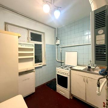 Продаж трьох кімнатної квартири. Центр.