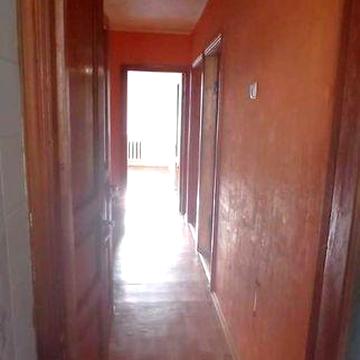 Продам 3 квартиру с квадратным холлом