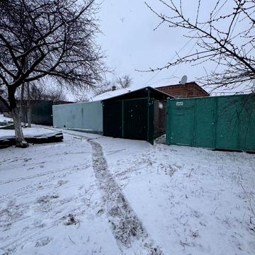 Будинок з великою ділянкою на Єгорова