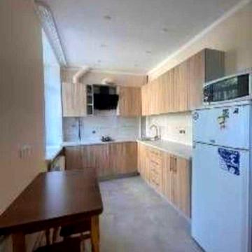 Оренда двокімнатної квартири ,  Вул.Мономаха, 10