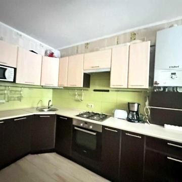 2к квартира з газом, посудмийкою, паркомісцем.