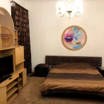 Гарматна вул., 18