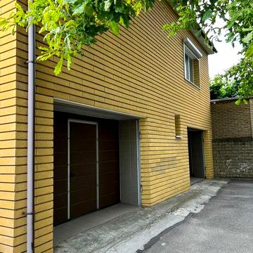 Будинок на набережній