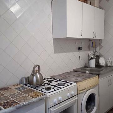 Здам 1 кв м-н жоатневий район 17 школи