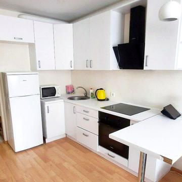 Машинобудівна вул., 41