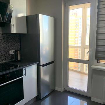 Петра Калнишевського вул. (Михайла Майорова), 14