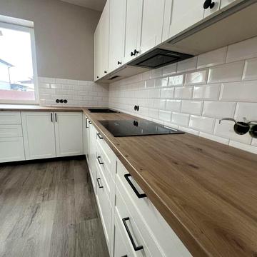 Двоповерховий будинок з ремонтом в Білогородці