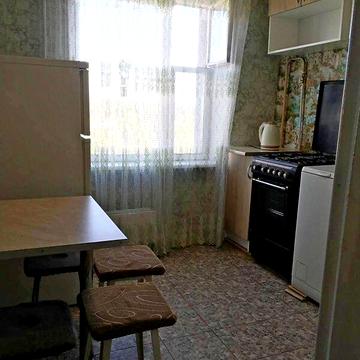 Довгострокова оренда 2к Квартира Космонавтів вулиця