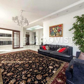 Продам 3 к. Печерськ . Князів Острозських 46/2.