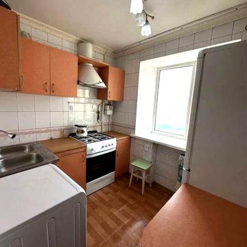 Продаж 2-кімнатної квартири по вул. Дністерська