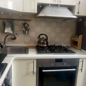 ПРОДАМ 1 кім.кв. з євроремонтом і газом по вул.Лагуновоі 17!