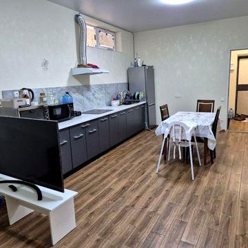 Дом пчти центр Днепра . Ул. Телевизионная.