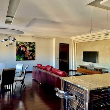 Круглоуніверситетська вул., 3-5