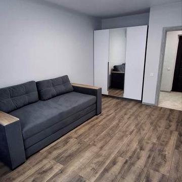 Однокімнатна квартира навпроти ЦП з газом