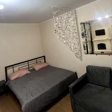 Здам 1 кв старе місто  помісячно