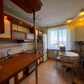 Продаж З кімнатної квартири готової до поселення!