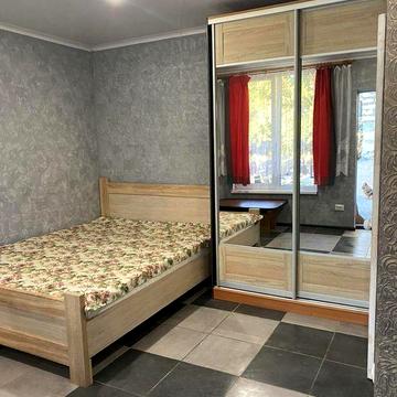 Оренда, однокомнатная квартира частный сектор Крыжановка!