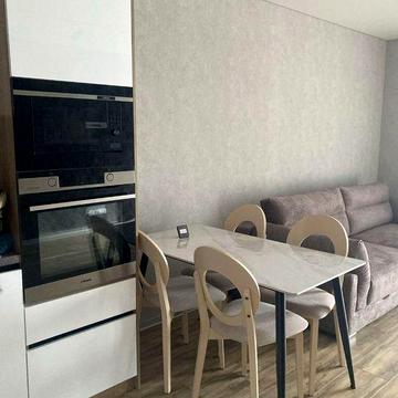 Оренда двокімнатної квартири в новобудові в самому центрі міста!