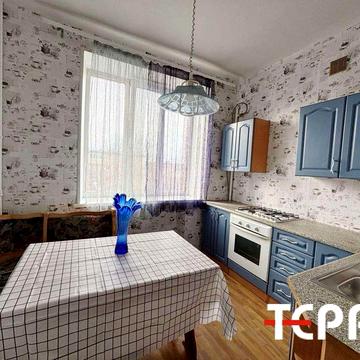 Продаж 1-кімнатної повнометражної квартири в центр