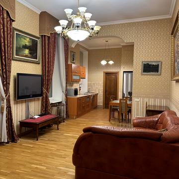 Заньковецької вул., 6