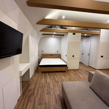 Однокімнатна квартира з НОВИМ сучасним ремонтом!Податки 2%!