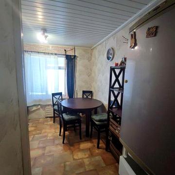 Продається 2-кім квартира в Хортицькому районі. Ціна 17000уе.