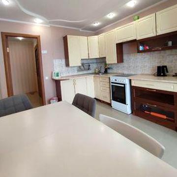 Сдам большую 1 к.квартиру