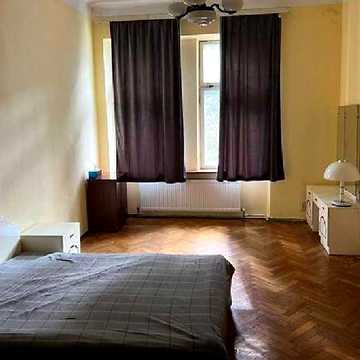 Продаж 2-к. квартири 58.40/38.30/11.50м² вул. Пекарська 108999$