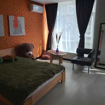 Без комиссии.2 Этаж. Квартира студио с ремонтом.