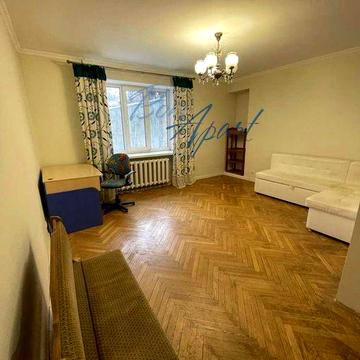 Продаж 3-к квартири на Соломянці