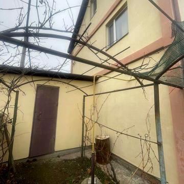 Продаж заміського будинку  (Галицинівська громада)