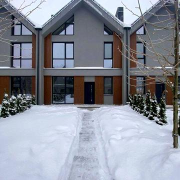 Просторий таунхаус 160 м² з підвалом і мансардою