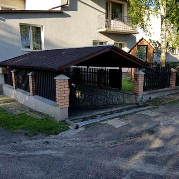 Частина будинку в Луків