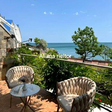 Оренда будинку, 1 лінія моря! Совіньйон, Талласа

Просторий котедж 220