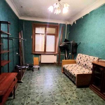 Продам 3 ком. кв-ру м. Защитников Украины, ул. Ш. Руставелли