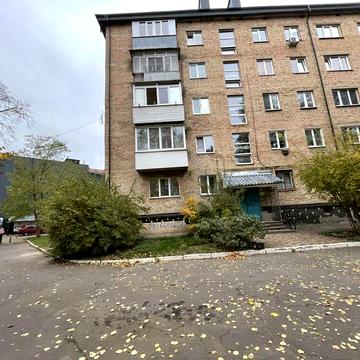 Центр. 2к квартира поруч зі школою