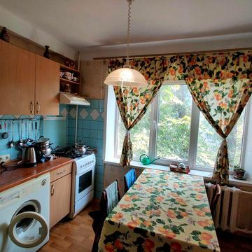 Оренда 2-кімнатної квартири: Центр, вул. Шкільна, 18